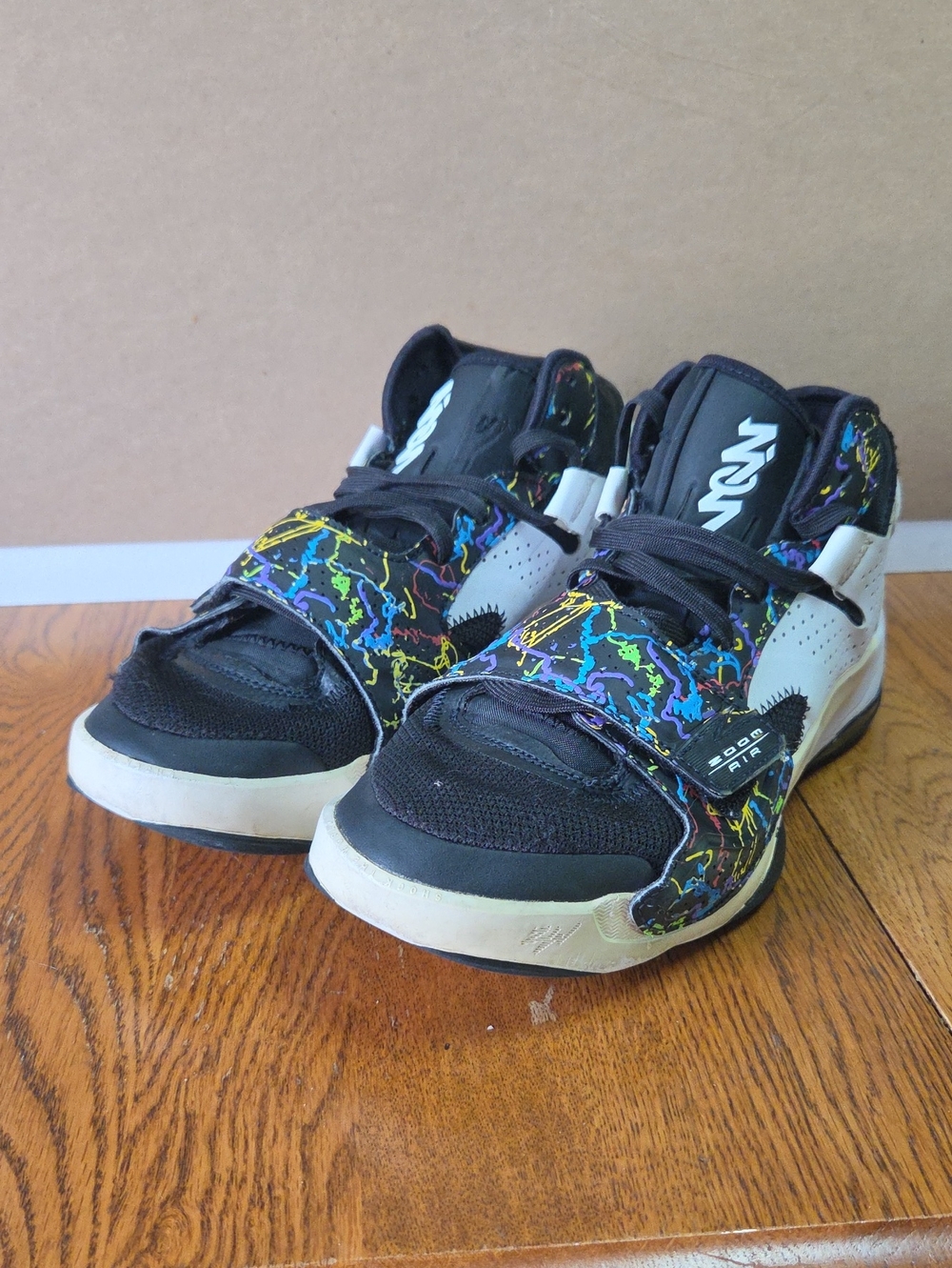 Jordan Kids Black Sneakers with Multicolor Lightning Print